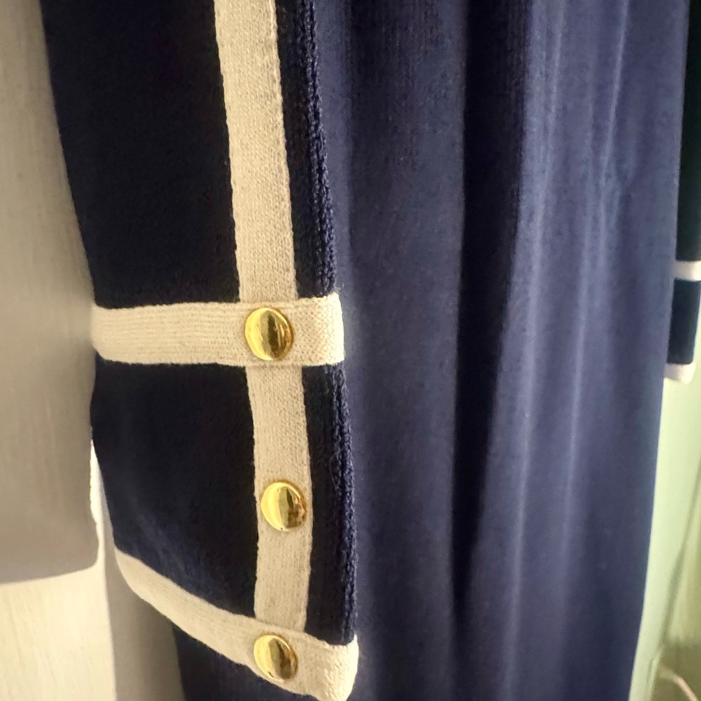 ST JOHN Navy Long Sleeve Dress with White Trim and Gold Button Detail - Picture 4 of 11